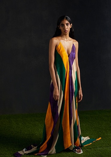 Stripe print v-neck maxi dress