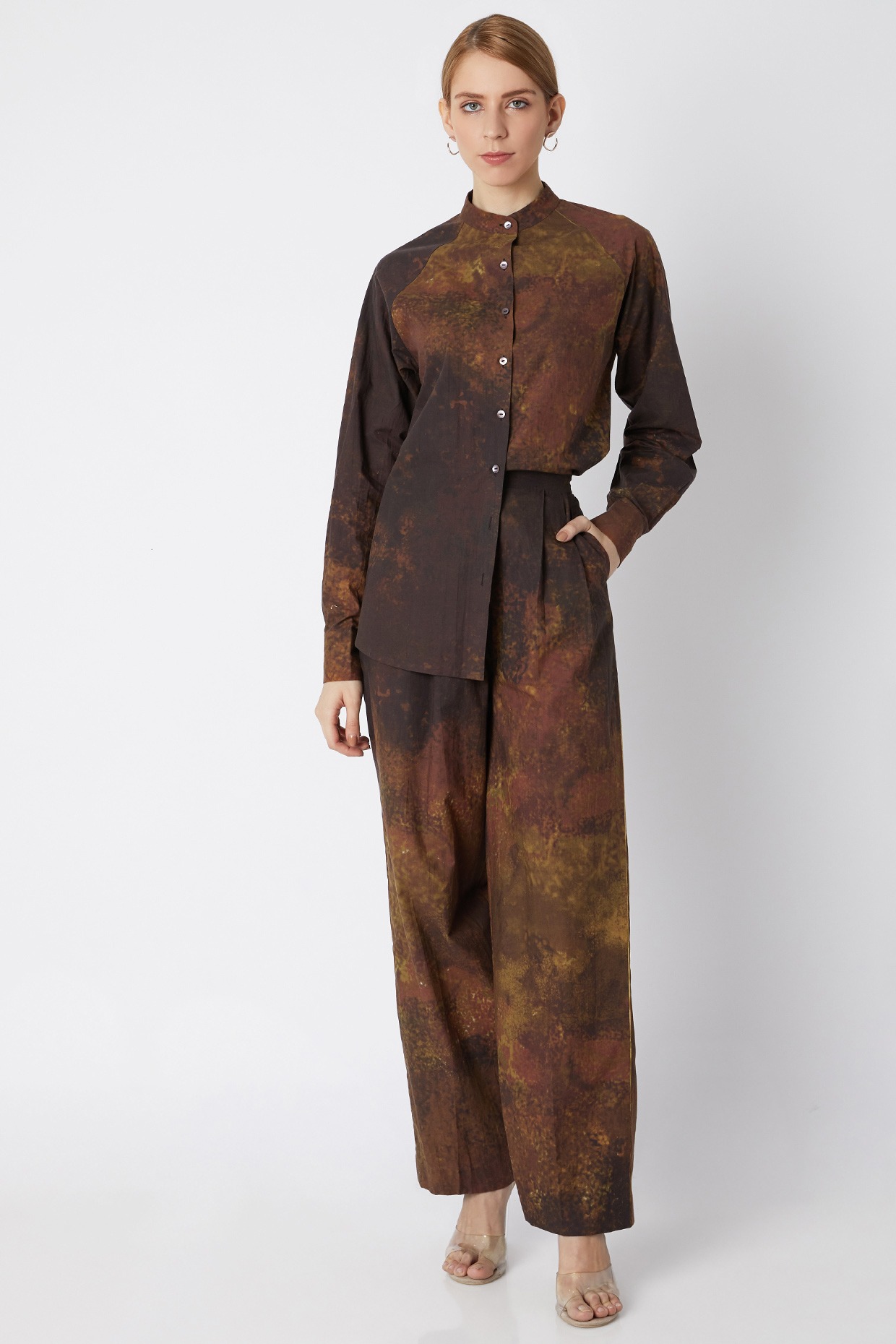 Abstract print chinese collar shirt and trousers